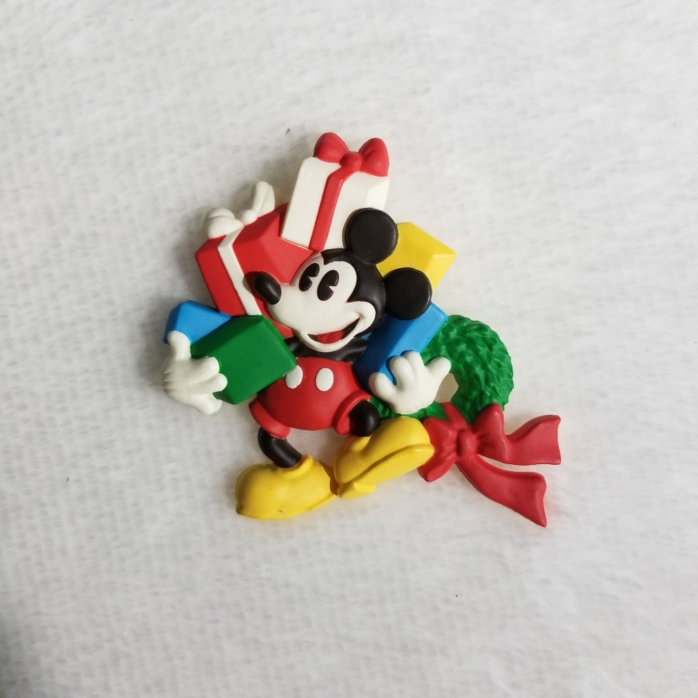 Vintage Mickey Mouse Hallmark Christmas pin